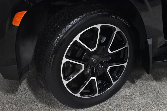 Used 2024 Chevrolet Suburban RST image 11