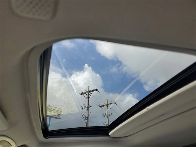 Used 2024 Toyota Sienna XLE image 24