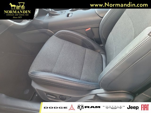 Used 2024 Ford Mustang Coupe RWD image 17