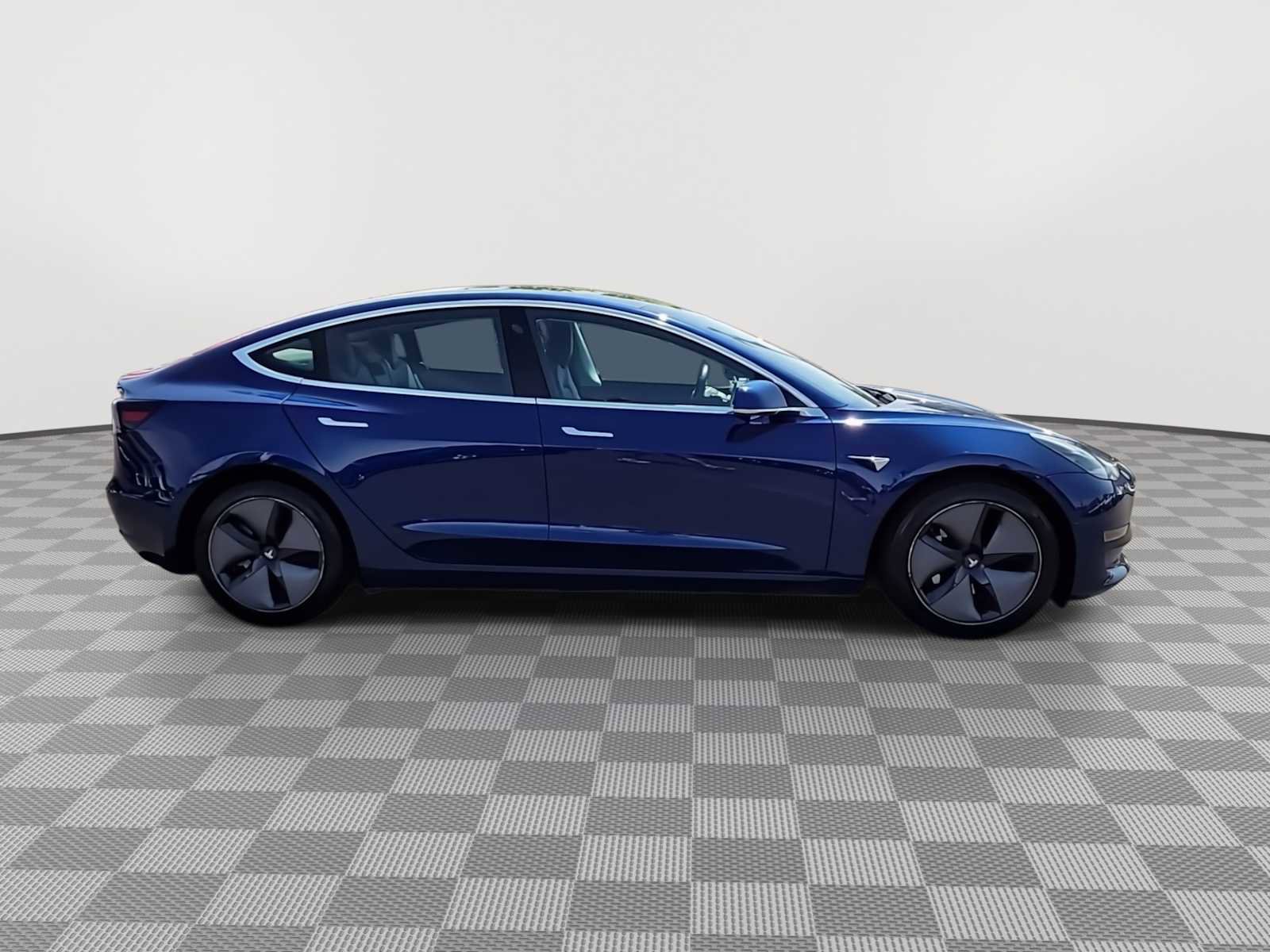 Used 2019 Tesla Model 3 Long Range AWD/4WD image 9