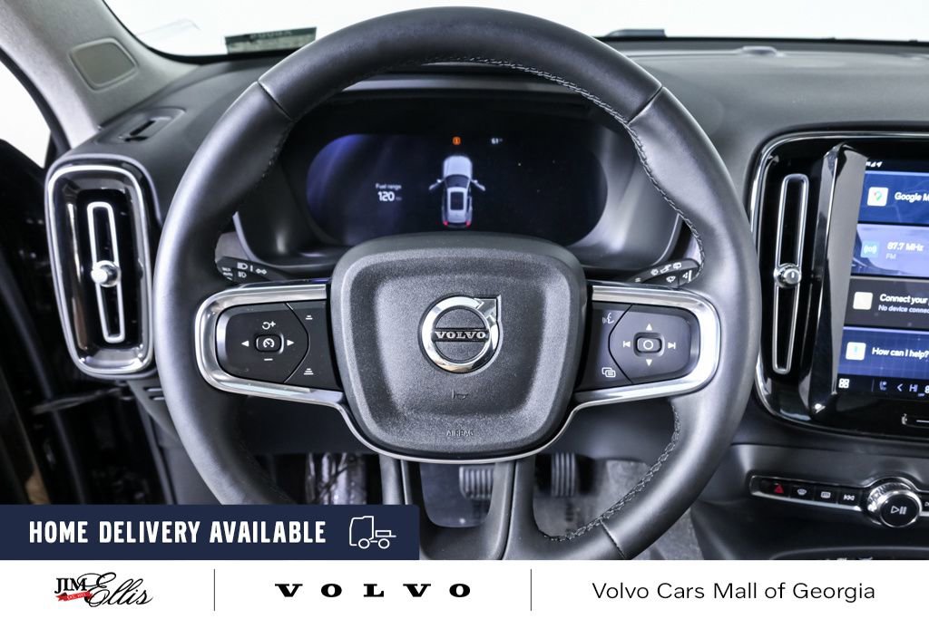 Certified 2023 Volvo XC40 B5 Plus w/ Protection Package Premier image 10