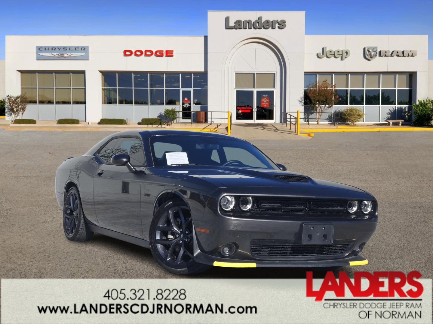 Used 2023 Dodge Challenger R/T w/ Plus Package image 1