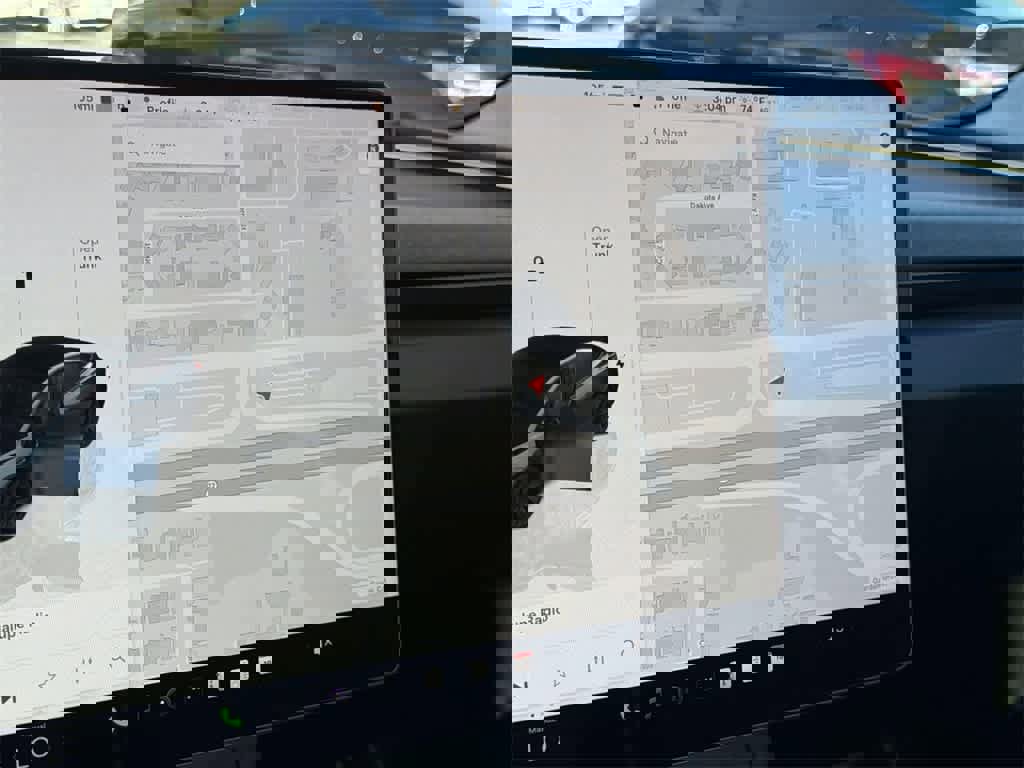 Used 2024 Tesla Model 3 Standard Range image 16