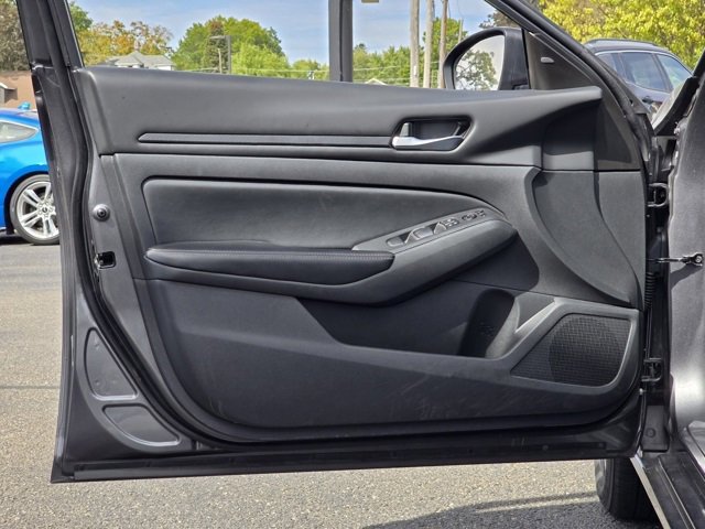 Used 2024 Nissan Altima 2.5 SV image 20