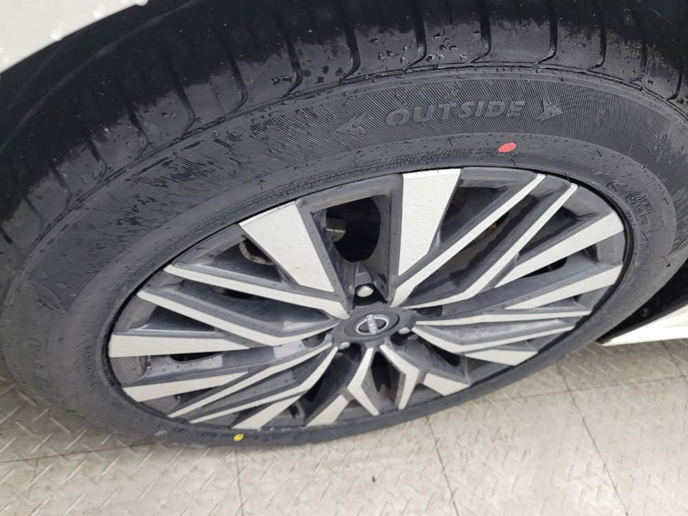 Used 2024 Nissan Altima 2.5 SV image 31