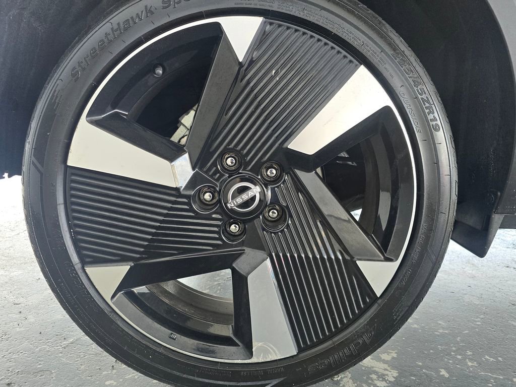 Used 2025 Nissan Kicks SR FWD image 63