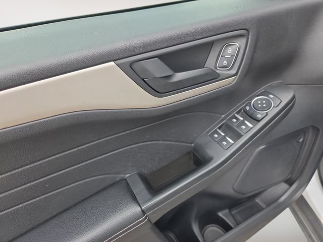 Certified 2022 Ford Escape S AWD/4WD image 10