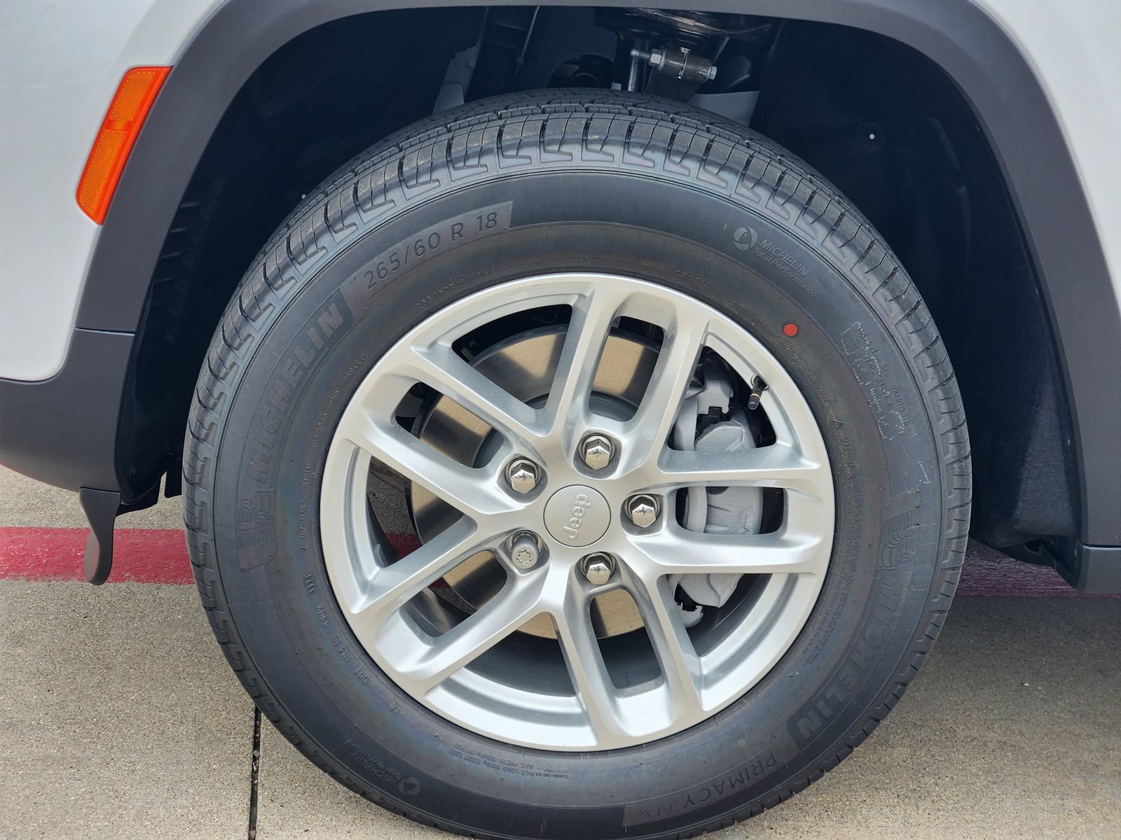 New 2026 Jeep Grand Cherokee Laredo X AWD/4WD image 11