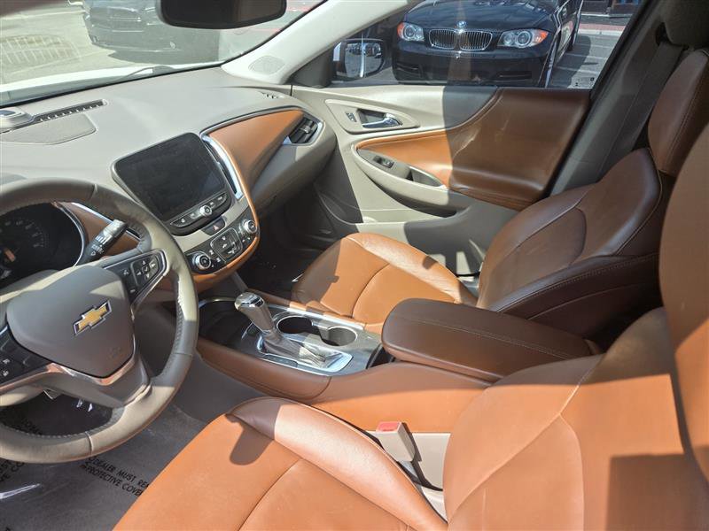 Used 2016 Chevrolet Malibu LT w/ Leather Package image 9