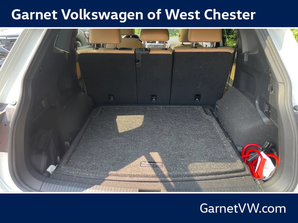 Used 2023 Volkswagen Tiguan SE R-Line AWD/4WD image 15