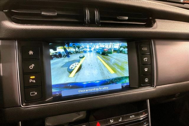 Used 2018 Jaguar XF R-Sport image 21