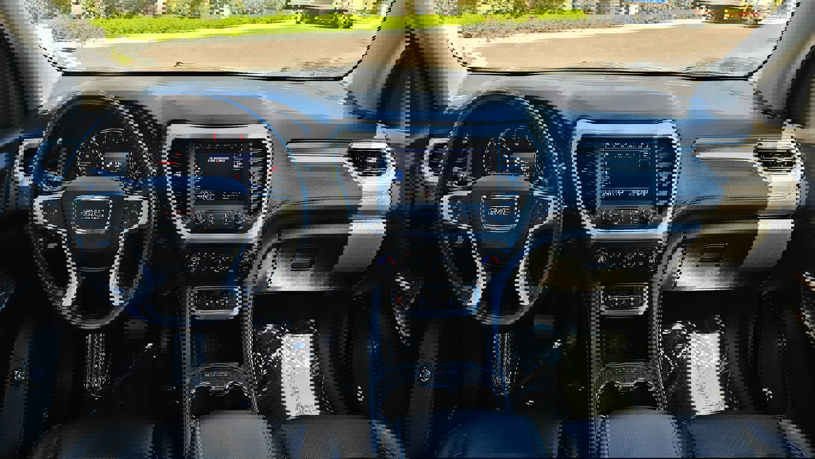 Used 2020 GMC Acadia SLT image 20