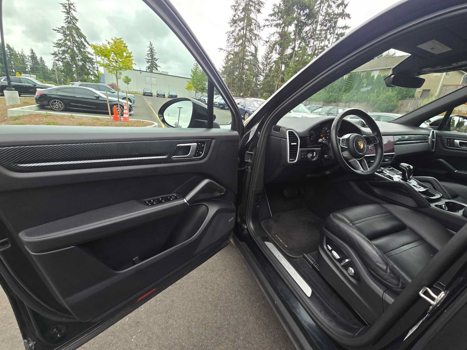 Used 2019 Porsche Cayenne AWD/4WD image 19