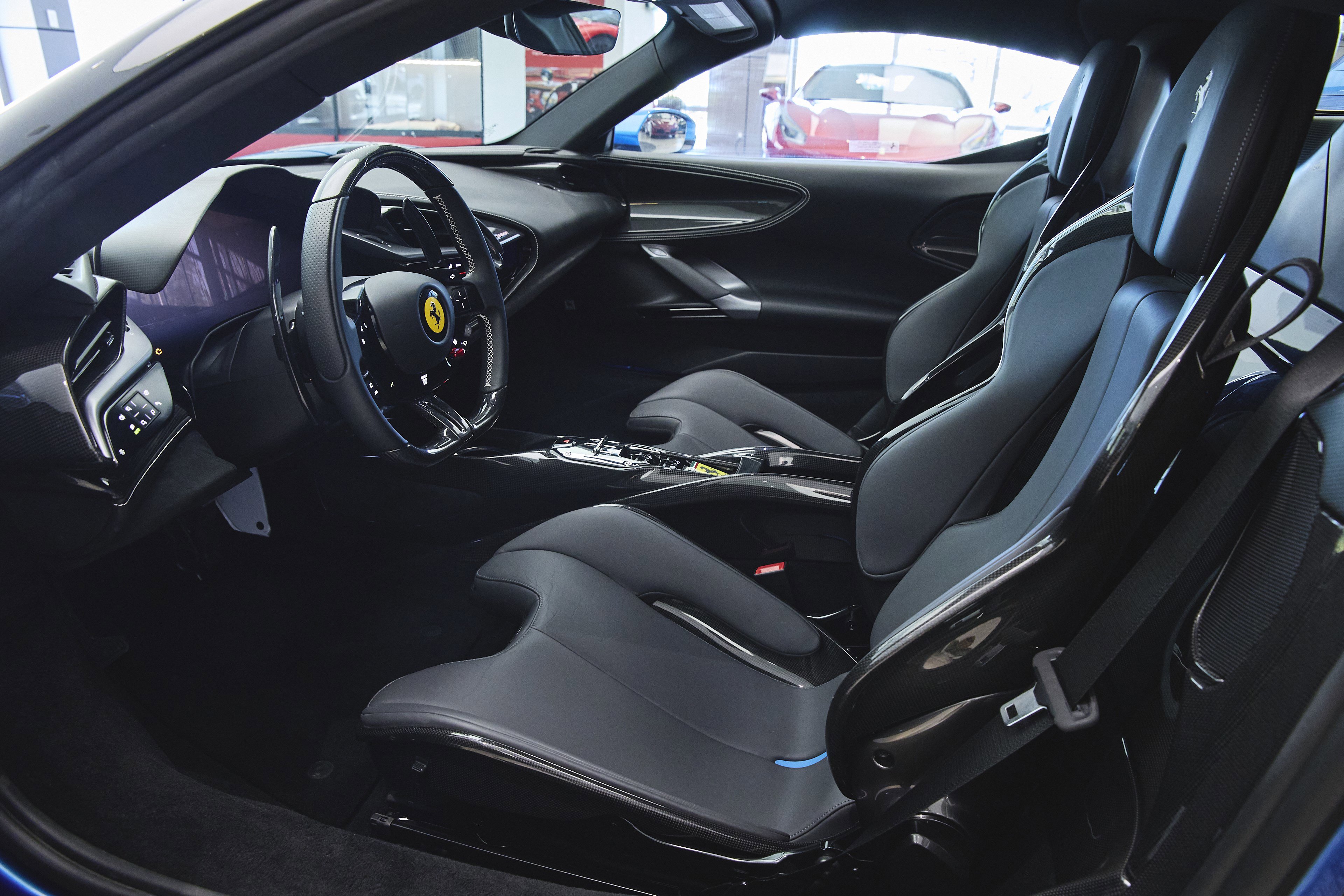 Used 2023 Ferrari SF90 Spider image 35