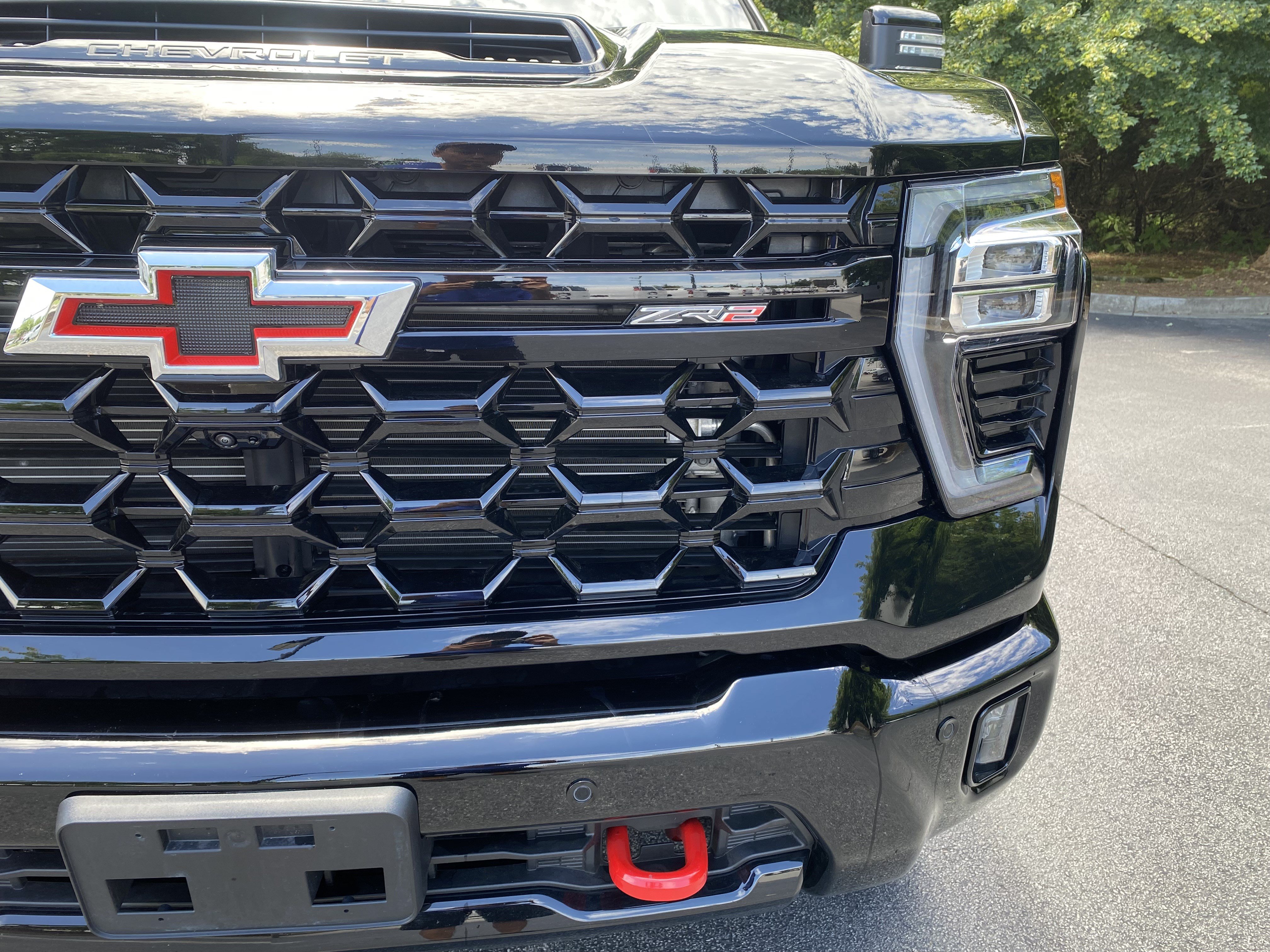 Used 2025 Chevrolet Silverado 2500 ZR2 w/ Technology Package AWD/4WD image 15