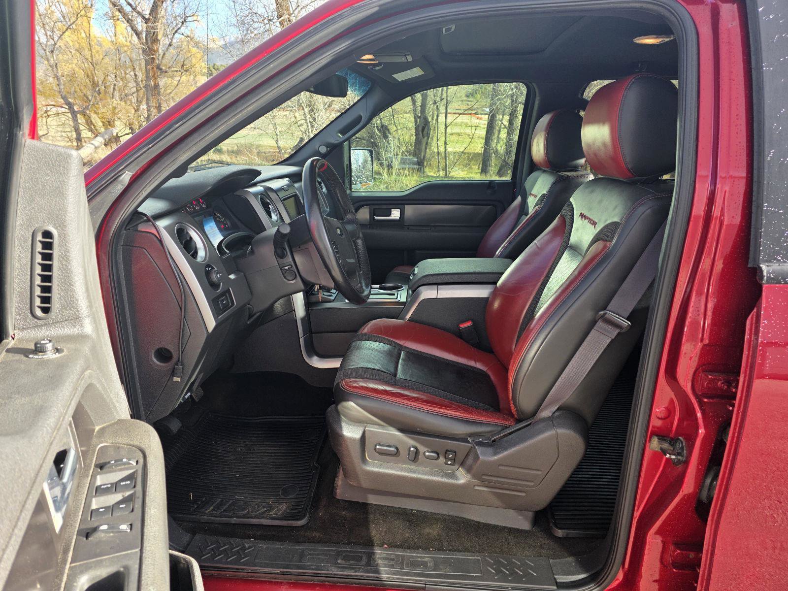 Used 2014 Ford F150 Raptor w/ Equipment Group 801A Luxury image 6