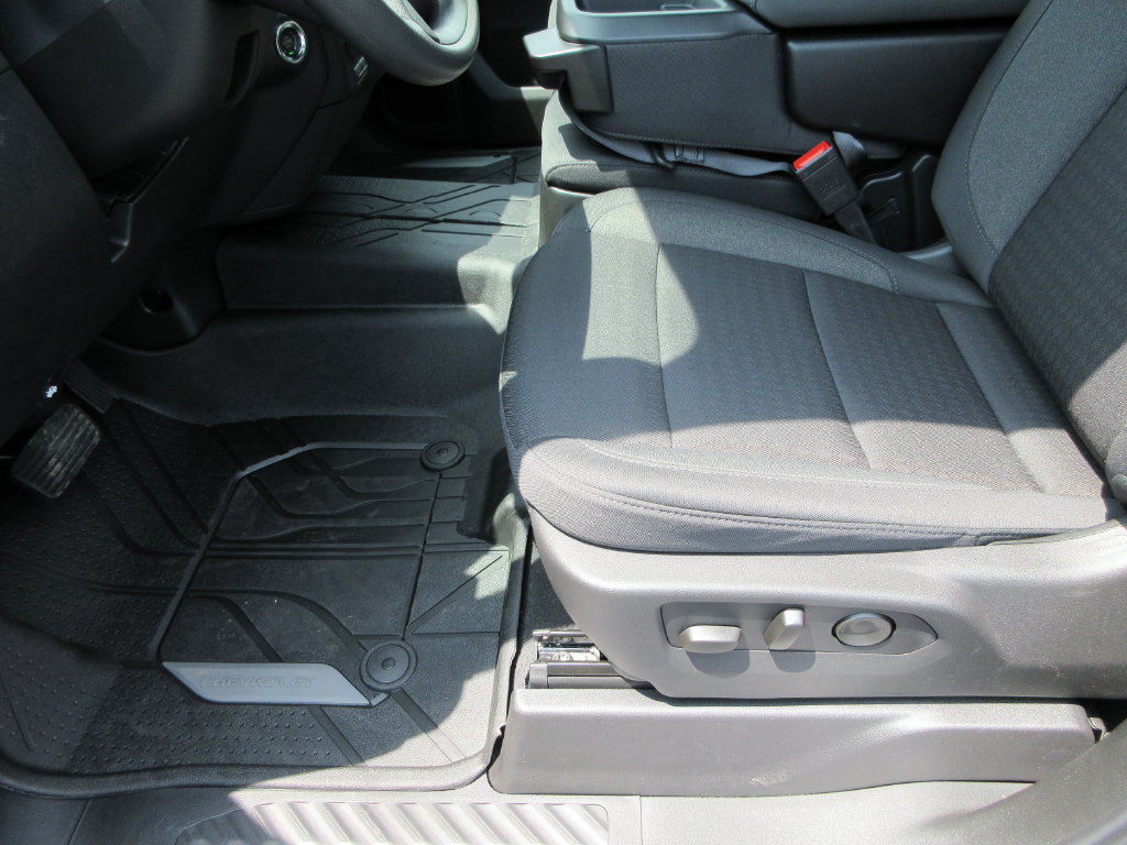New 2026 Chevrolet Silverado 1500 Custom w/ Turbomax Blackout Package AWD/4WD image 21