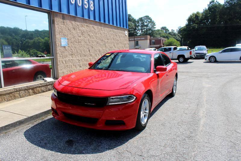 Used 2018 Dodge Charger SXT image 3
