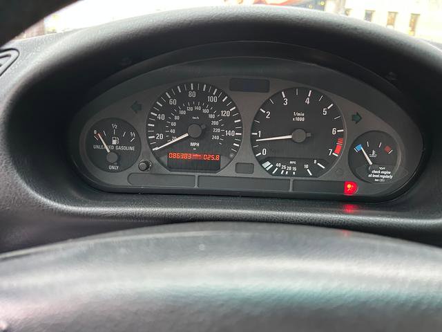 Used 1997 BMW 328i Convertible image 14