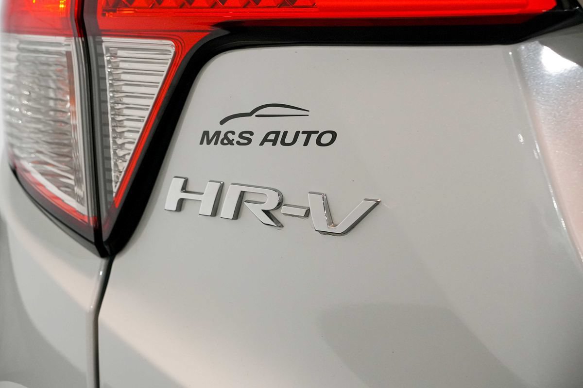 Used 2020 Honda HR-V LX image 11
