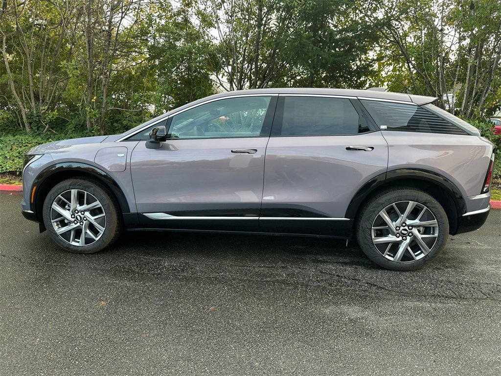 New 2026 Cadillac Optiq Luxury 2 image 2