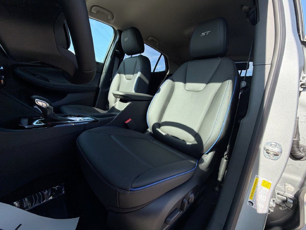 New 2026 Buick Encore GX Sport Touring w/ Advanced Technology Package FWD image 15