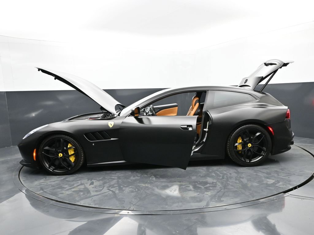 Used 2018 Ferrari GTC4Lusso T RWD image 76