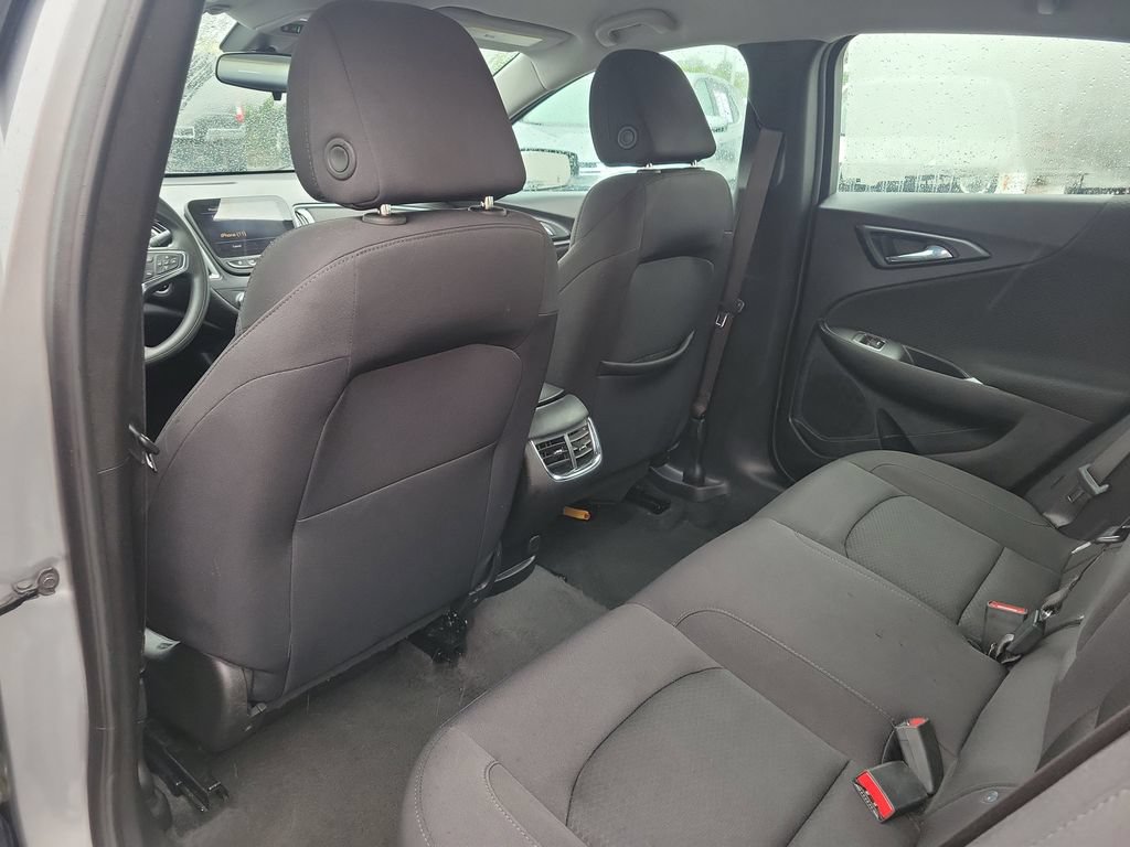 Used 2025 Chevrolet Malibu LT FWD image 11