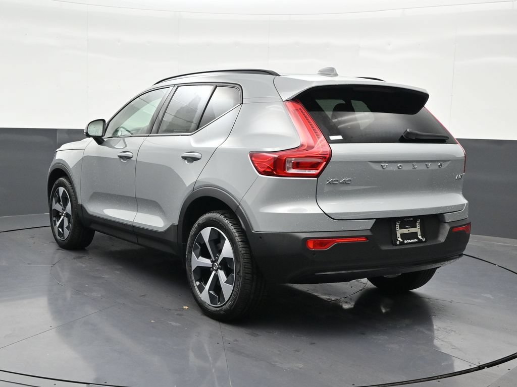 New 2026 Volvo XC40 B5 Plus w/ Protection Package Premier AWD/4WD image 3