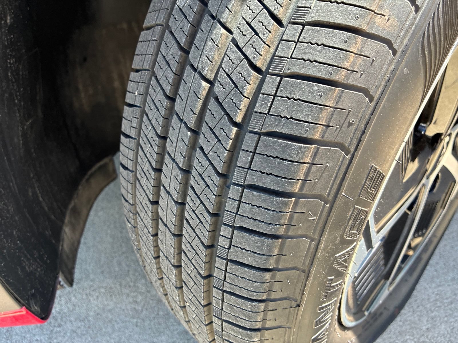 Used 2024 Kia Niro LX FWD image 35