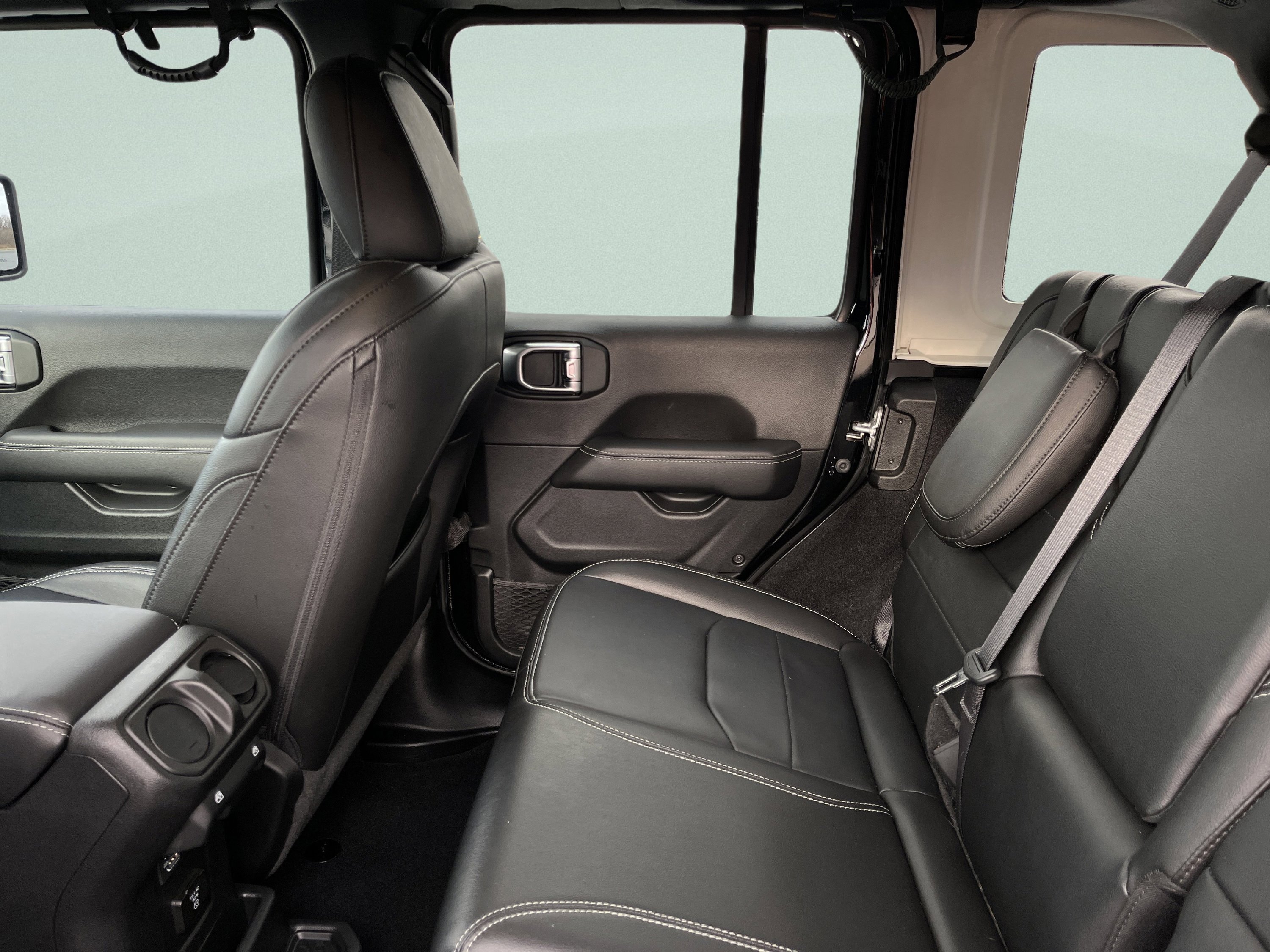 Used 2023 Jeep Wrangler Sahara w/ Cold Weather Group image 24