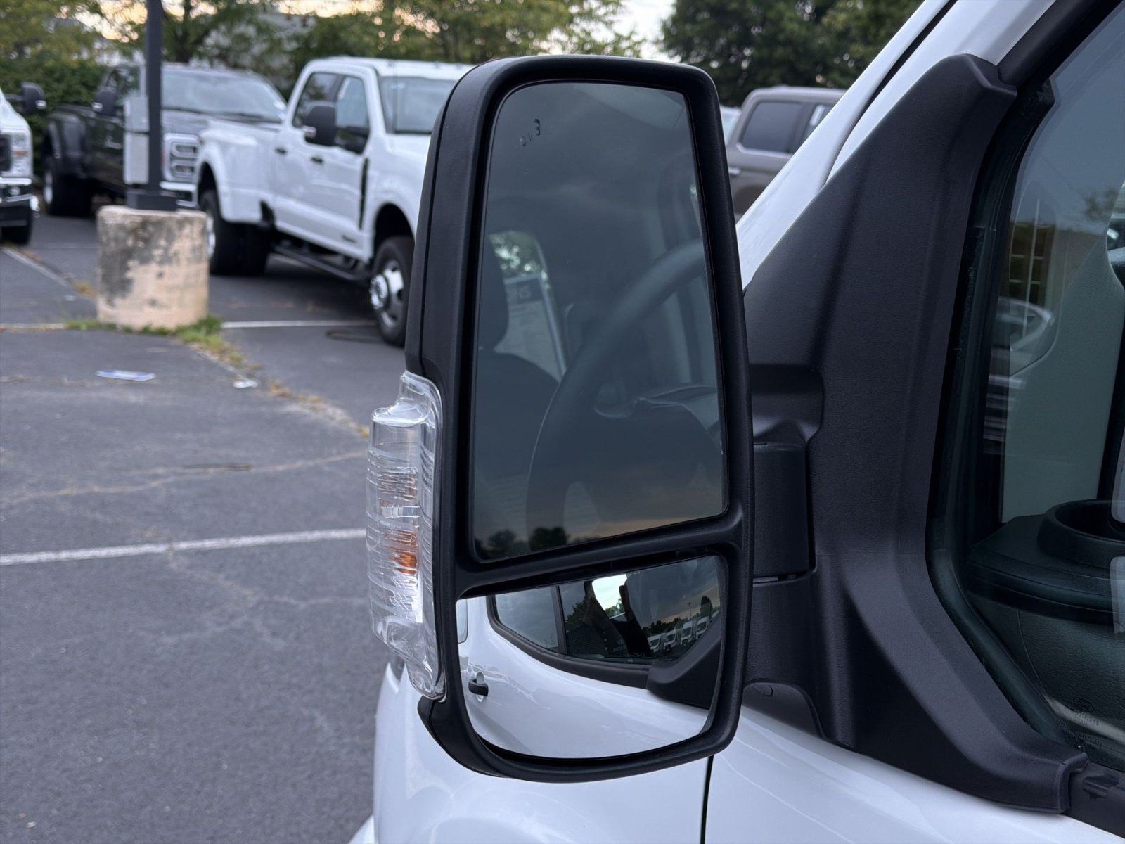 Used 2025 Ford Transit 350 XLT RWD image 14