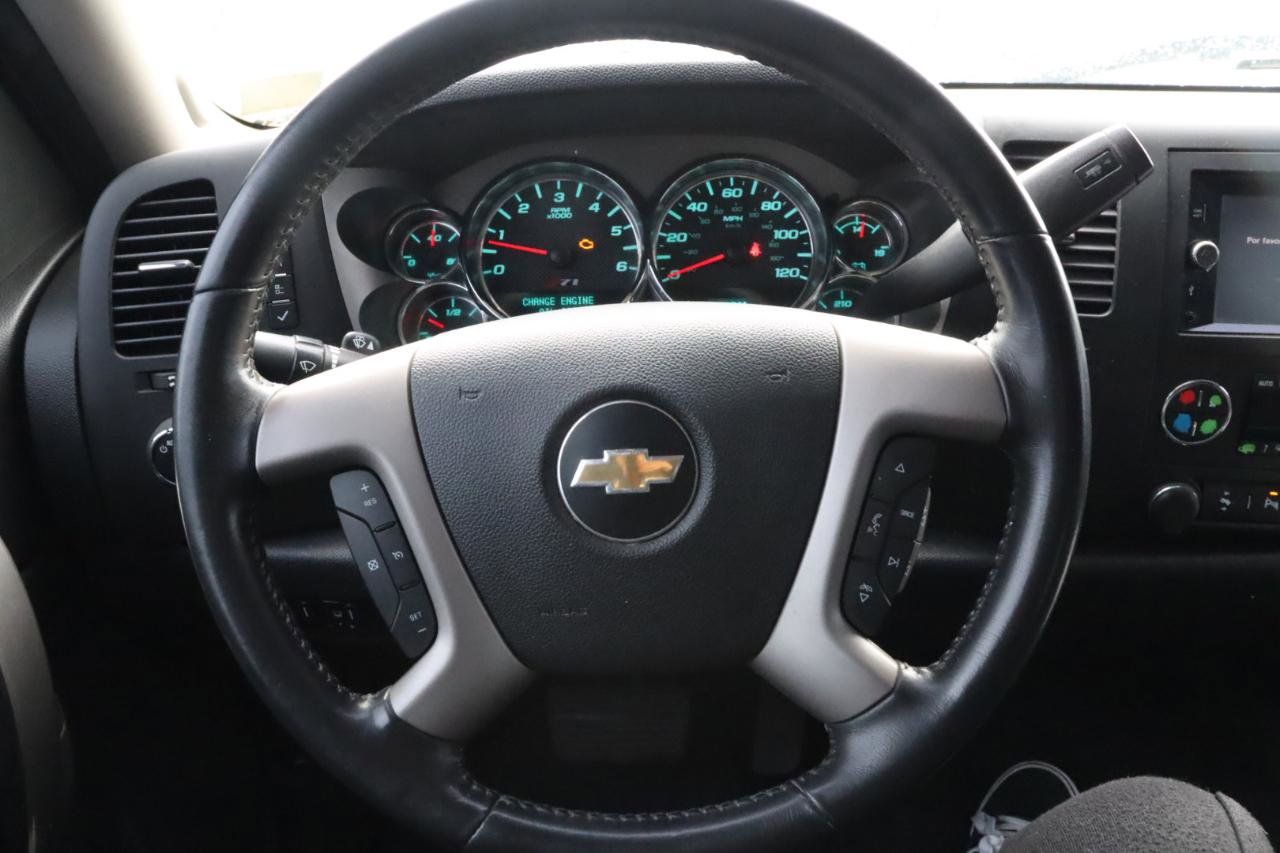 Used 2013 Chevrolet Silverado 1500 LT w/ All-Star Edition AWD/4WD image 6
