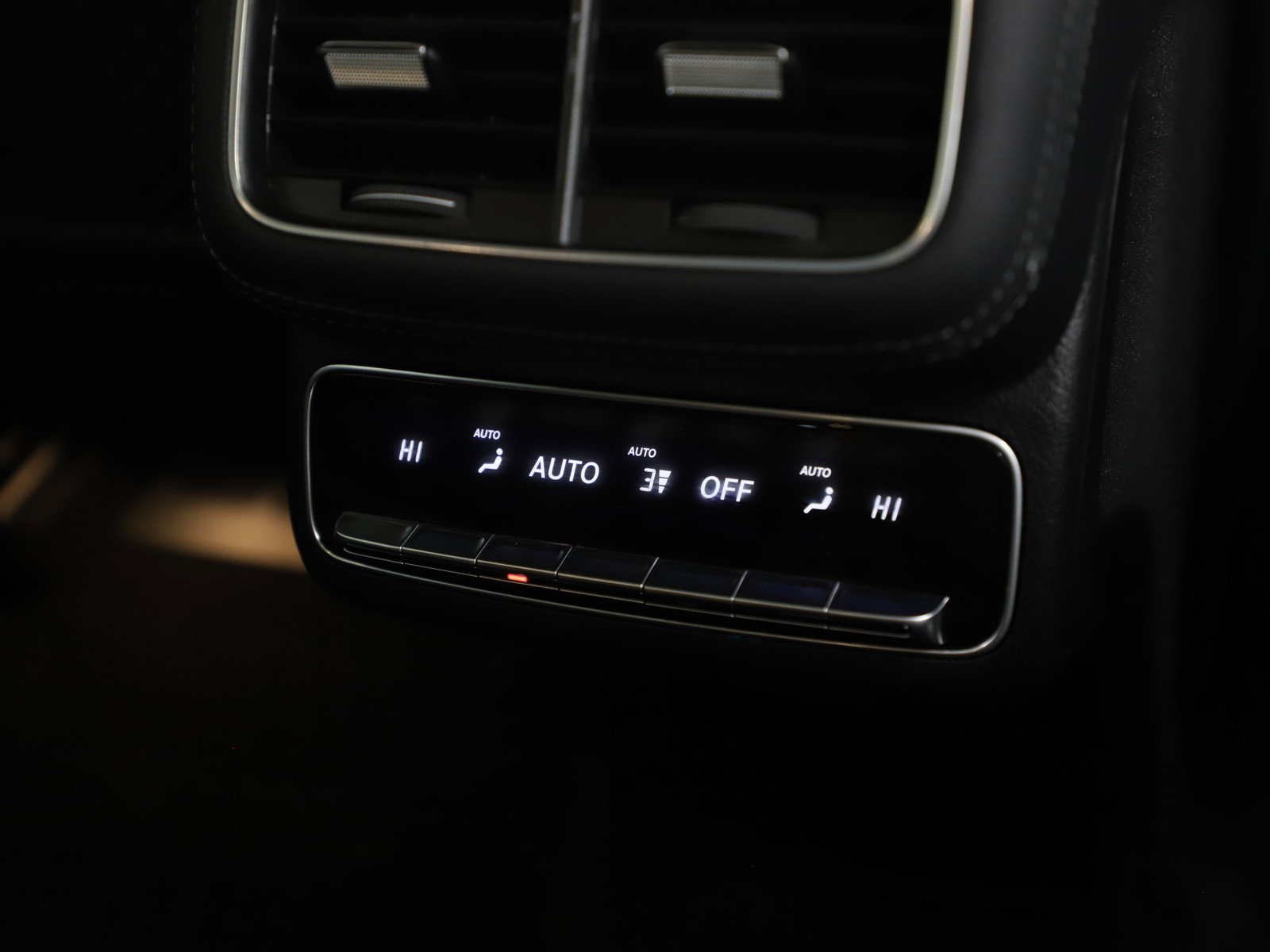 Used 2023 Mercedes-Benz GLS 580 4MATIC image 18