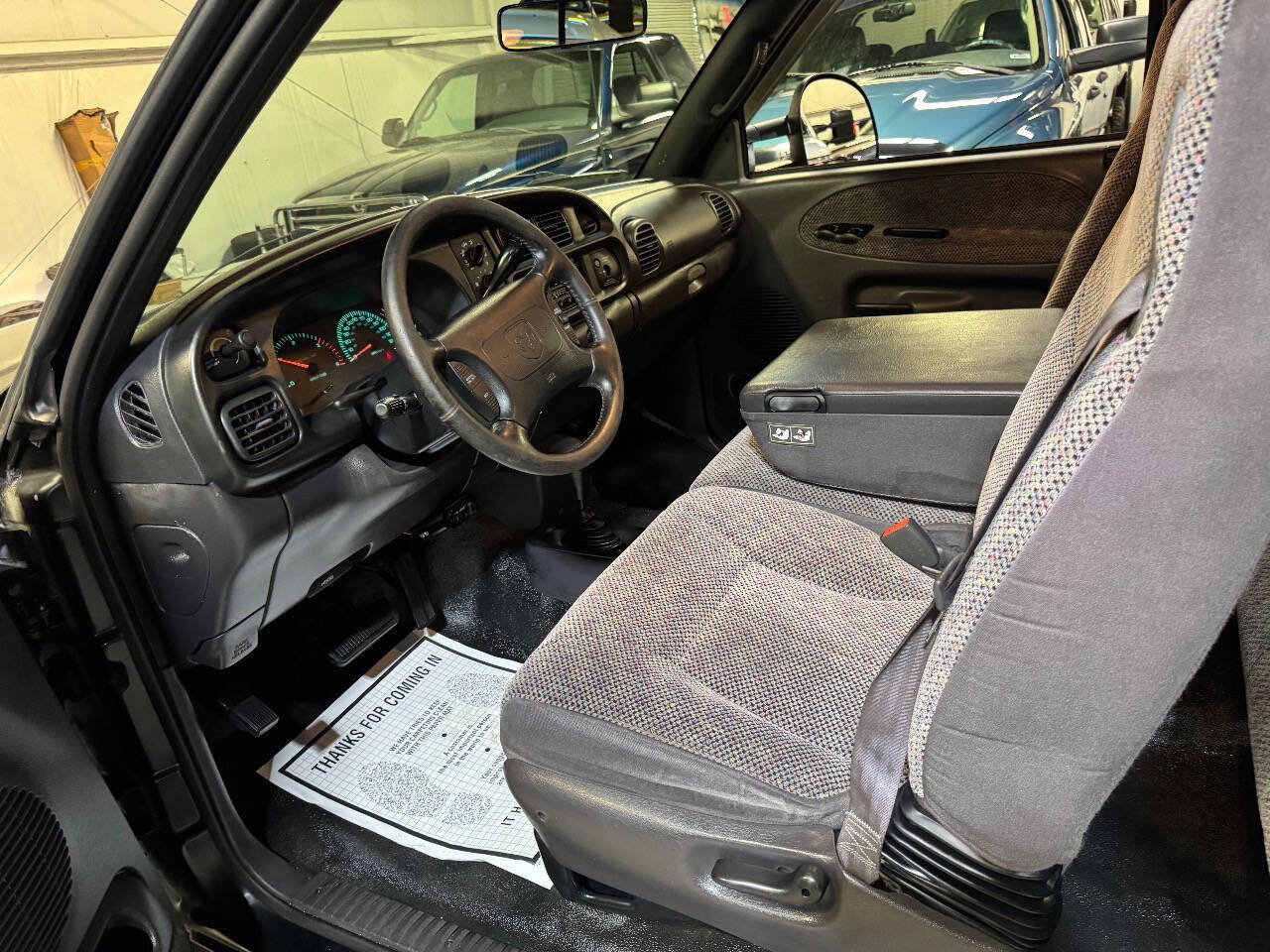 Used 1998 Dodge Ram 3500 Truck SLT LARAMIE 4X4 12V 5.9L CUMMI image 3