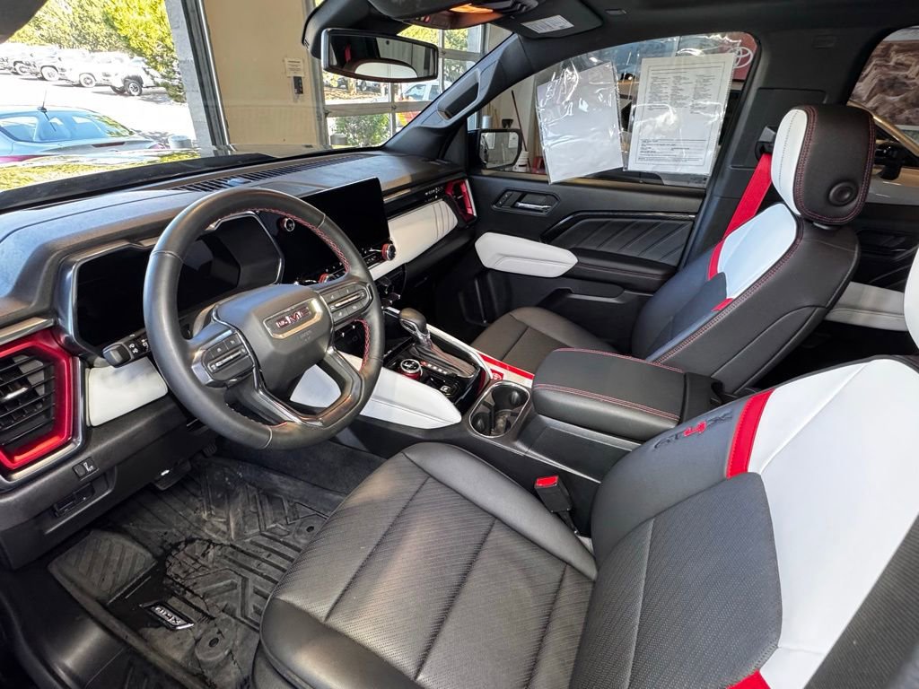 Used 2023 GMC Canyon AT4X AWD/4WD image 17