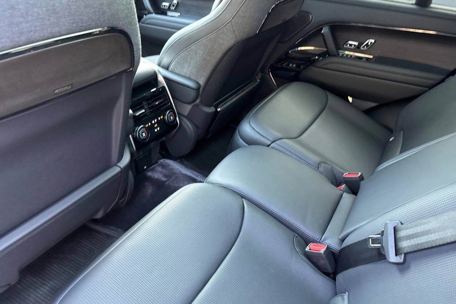 New 2026 Land Rover Range Rover SV AWD/4WD image 22
