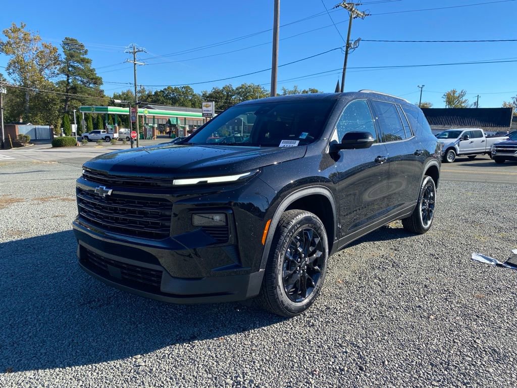New 2026 Chevrolet Traverse LT w/ Midnight/Sport Edition image 7