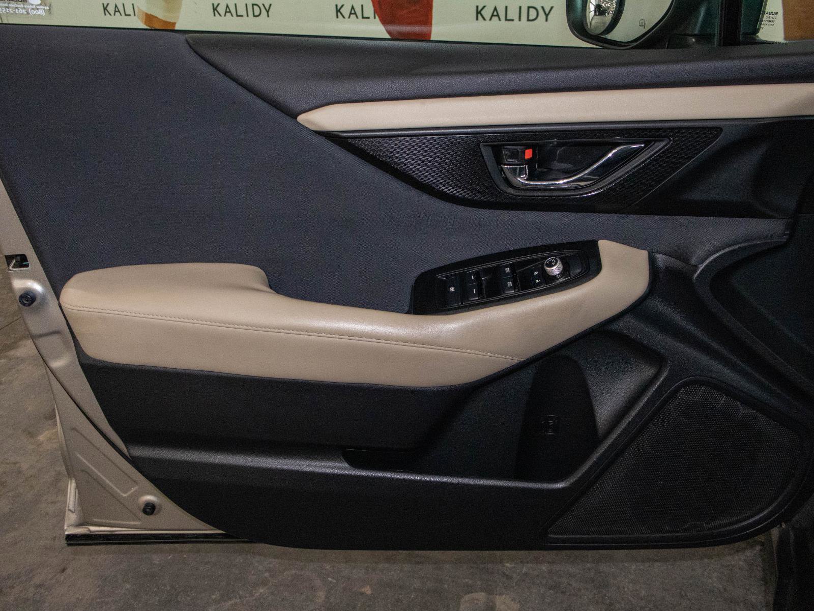 Used 2020 Subaru Outback Premium image 10