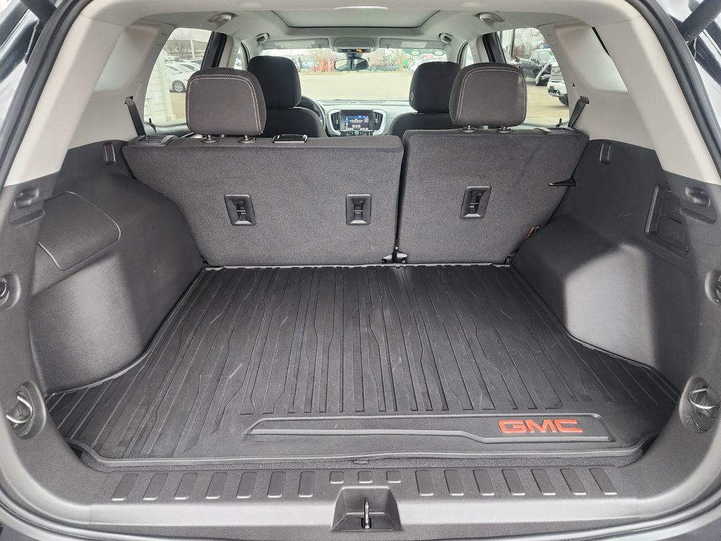 Certified 2023 GMC Terrain SLE w/ Driver Convenience Package image 10