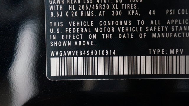 New 2025 Volkswagen ID. Buzz Pro S RWD image 27