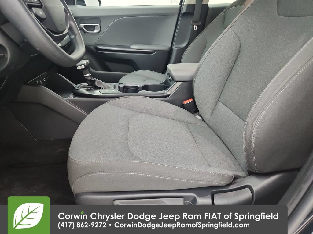 Used 2025 Kia K4 FWD image 19