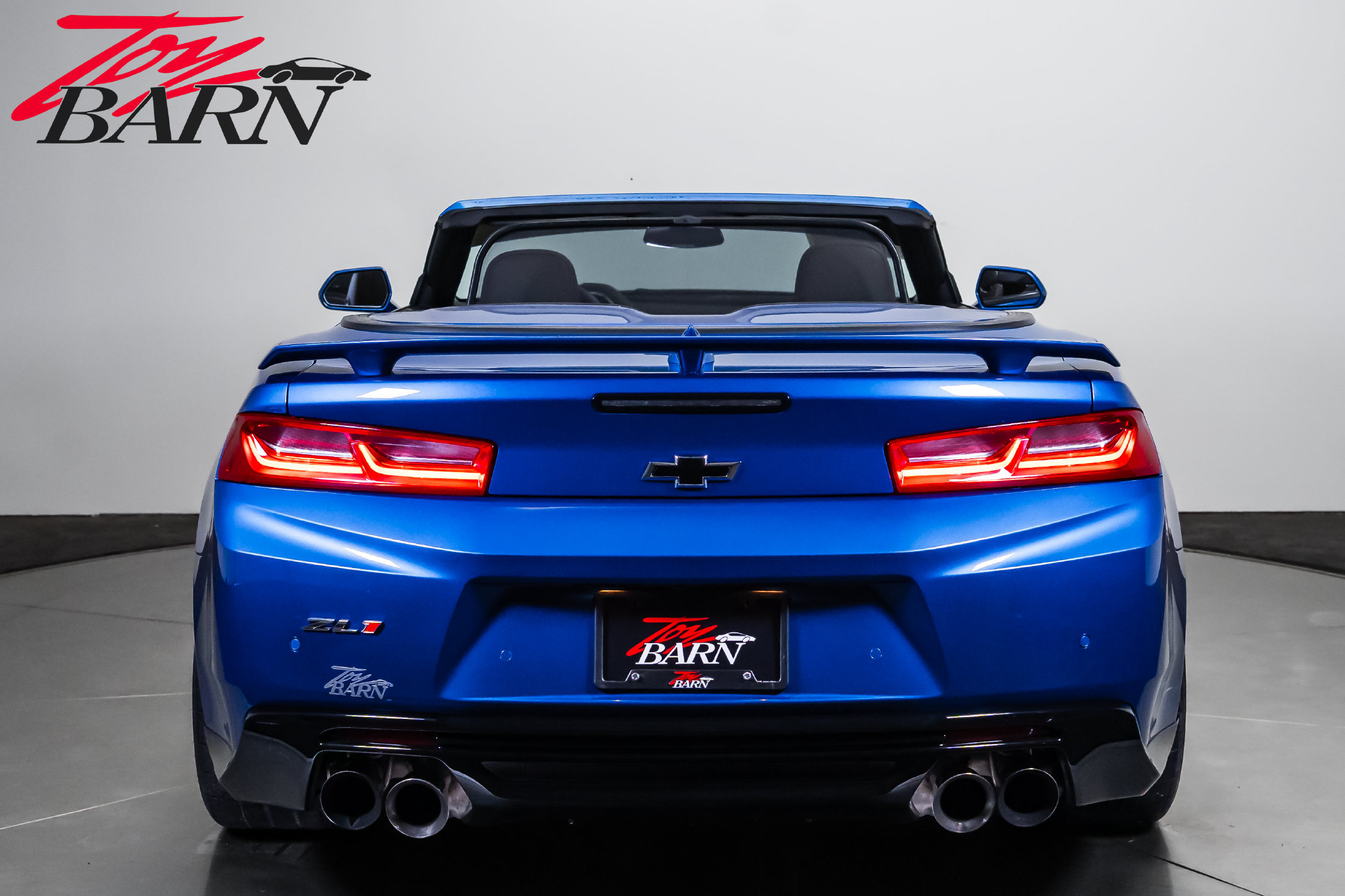 Used 2018 Chevrolet Camaro ZL1 RWD image 4