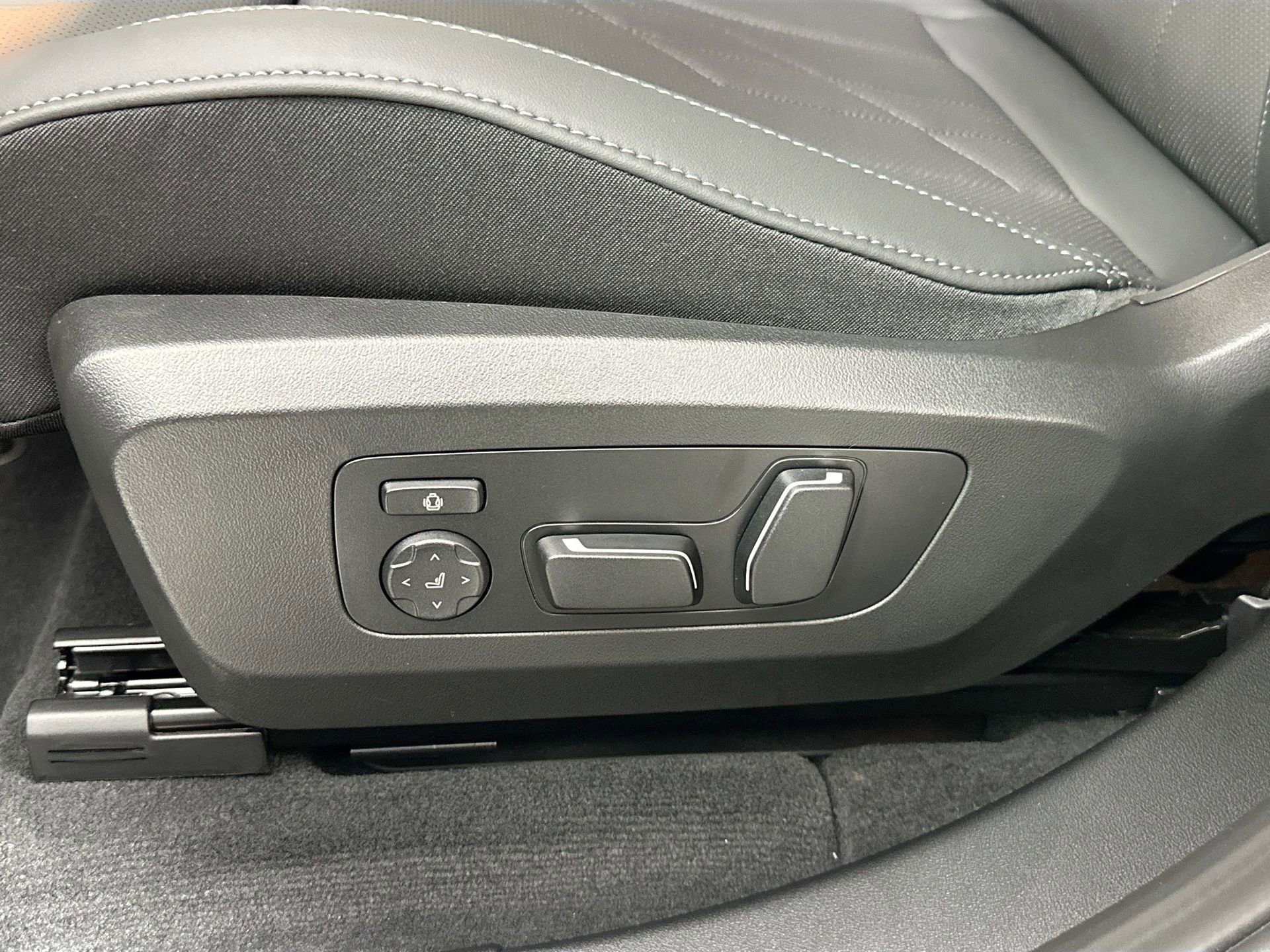 New 2026 BMW X3 xDrive30 w/ Convenience Package image 19