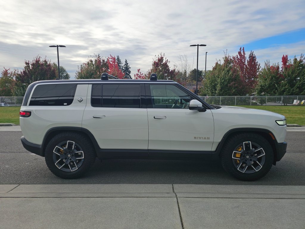Used 2023 Rivian R1S Adventure Quad AWD/4WD image 8