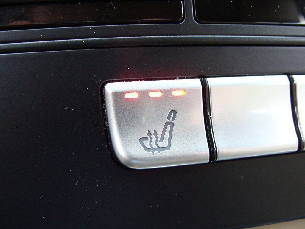 Used 2014 Mercedes-Benz C 300 4MATIC Sedan image 18