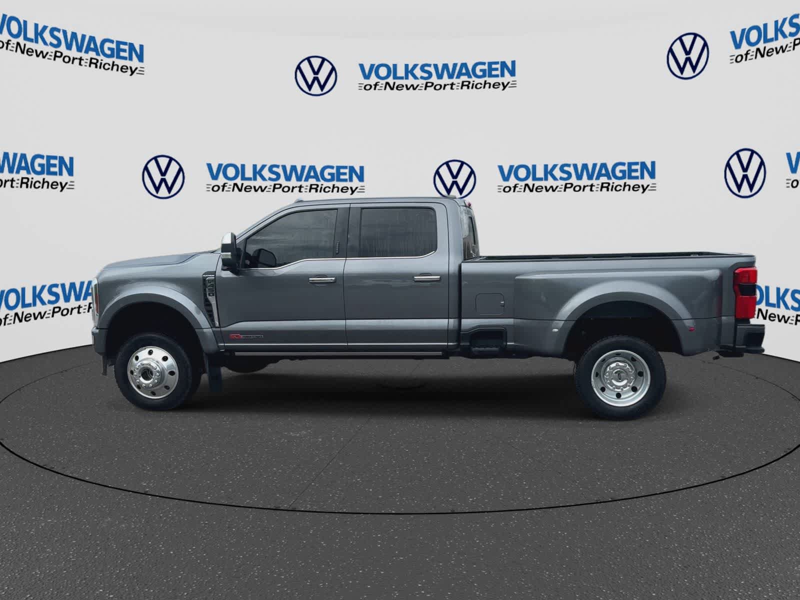 Used 2024 Ford F450 Platinum AWD/4WD image 5