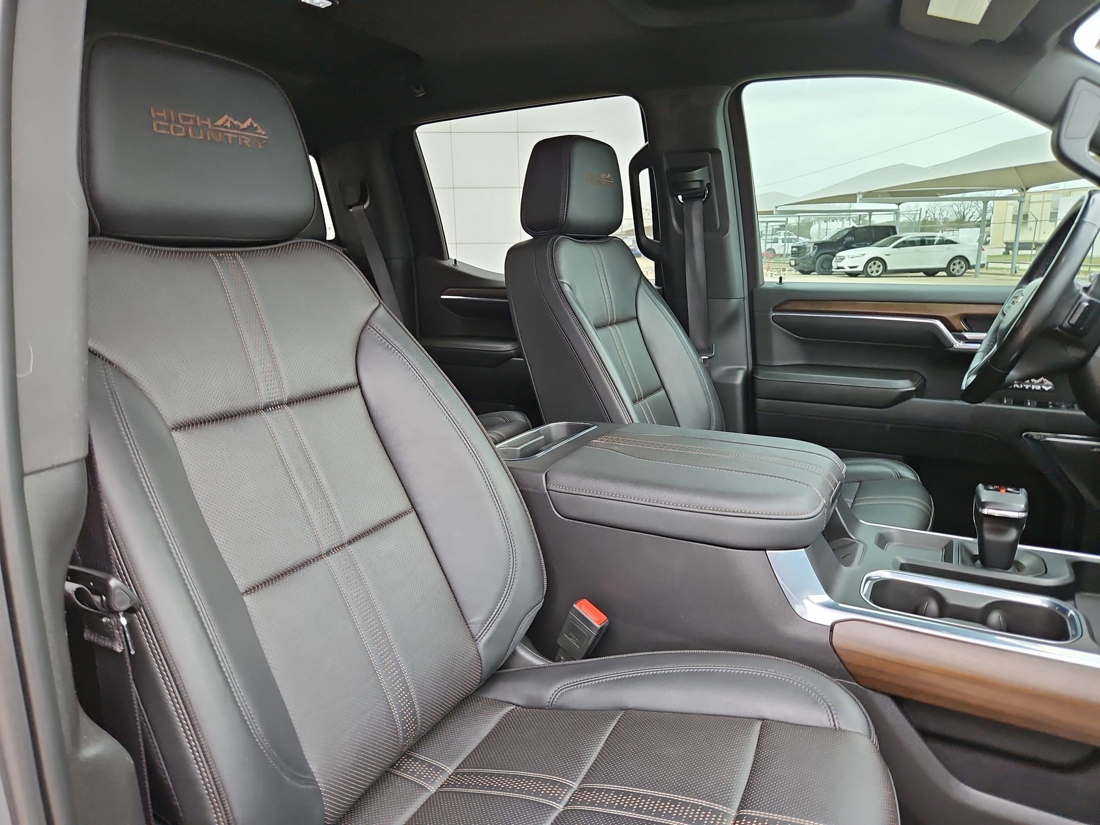 Certified 2024 Chevrolet Silverado 1500 High Country w/ Technology Package image 32