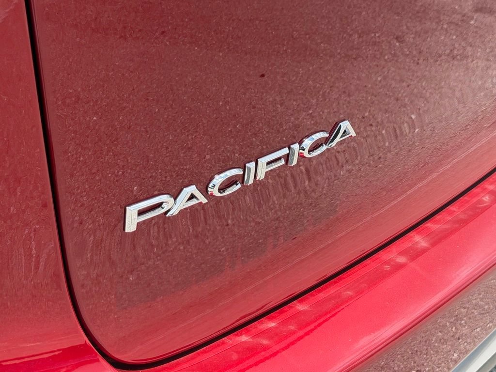 New 2027 Chrysler Pacifica Limited FWD image 37