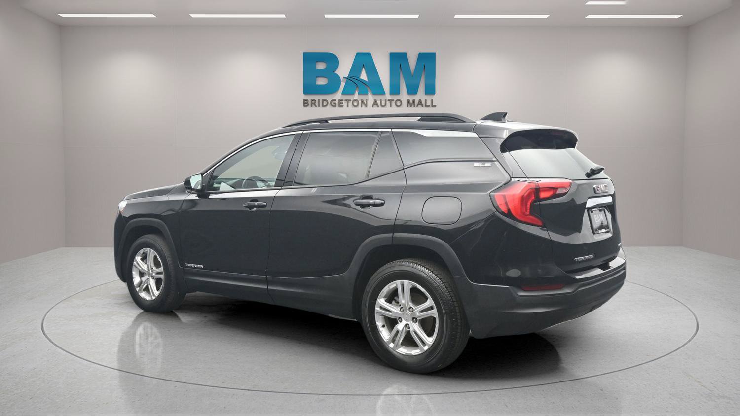 Used 2020 GMC Terrain SLE w/ Driver Convenience Package AWD/4WD image 5